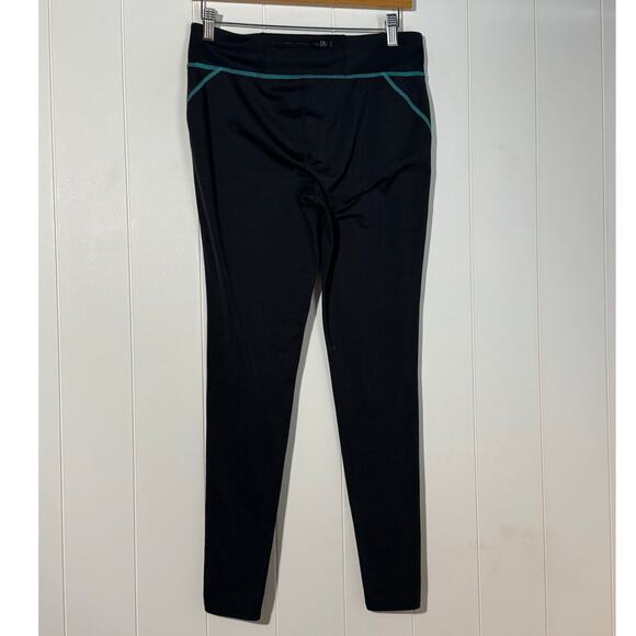 Under Armour Allseasongear Fitted Black with Blue Leggings Activewear Medium - Picture 3 of 6